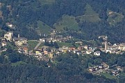 75 Maxi zoom sul centro di Santa Brigida